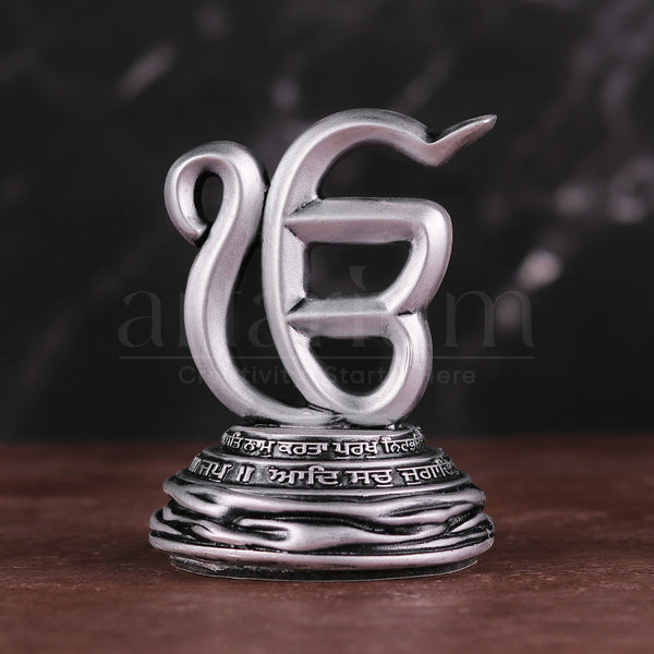 Ek Onkar Car Dashboard Idol