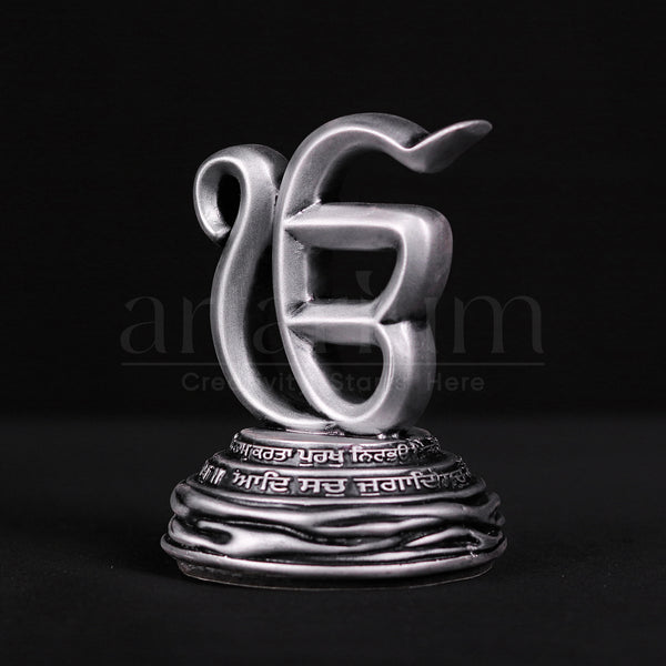 Ek Onkar Car Dashboard Idol