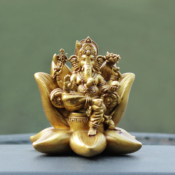 Padma Ganesha Car dashboard